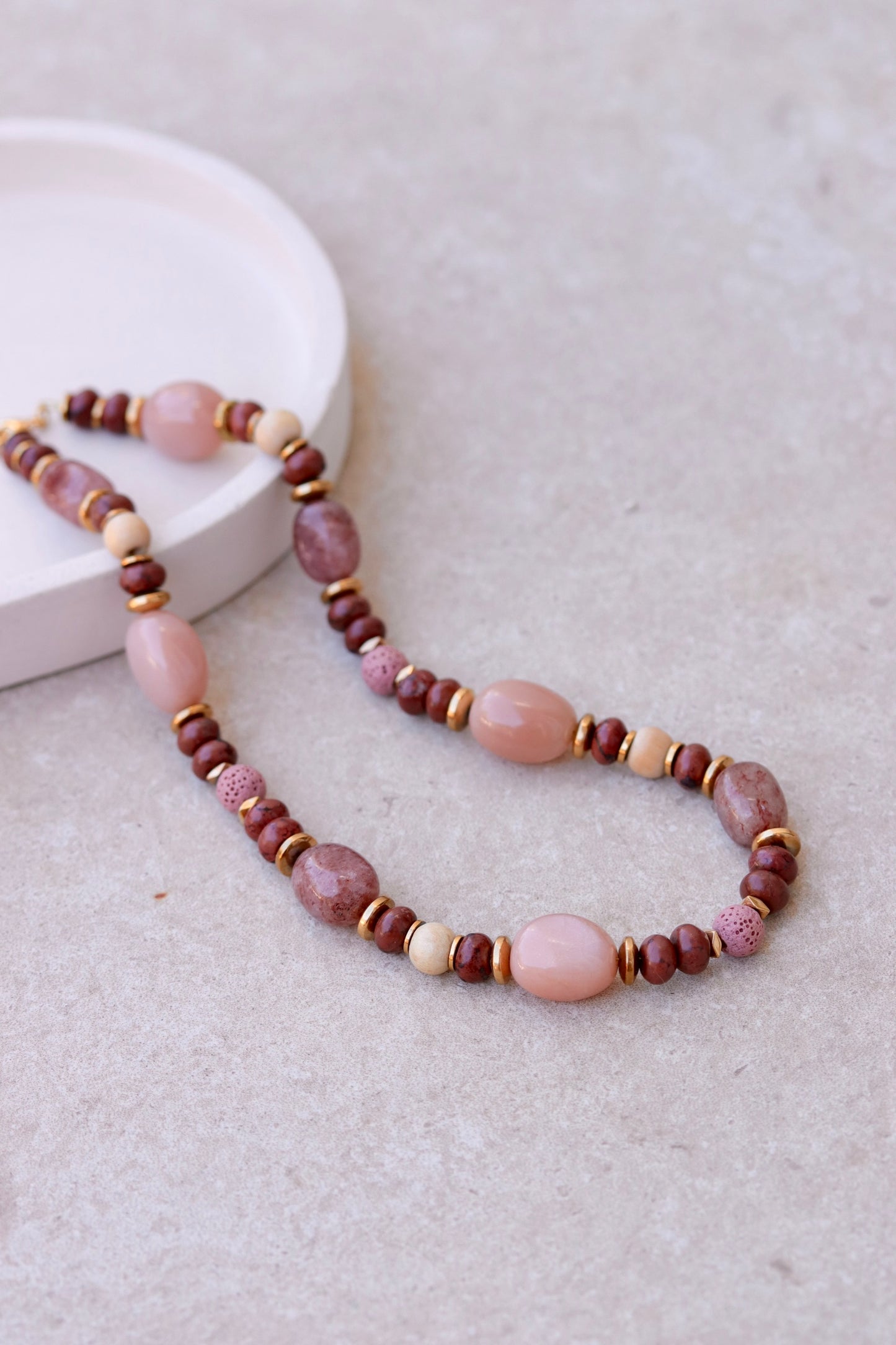 collier rose grosses perles bohème chic statement