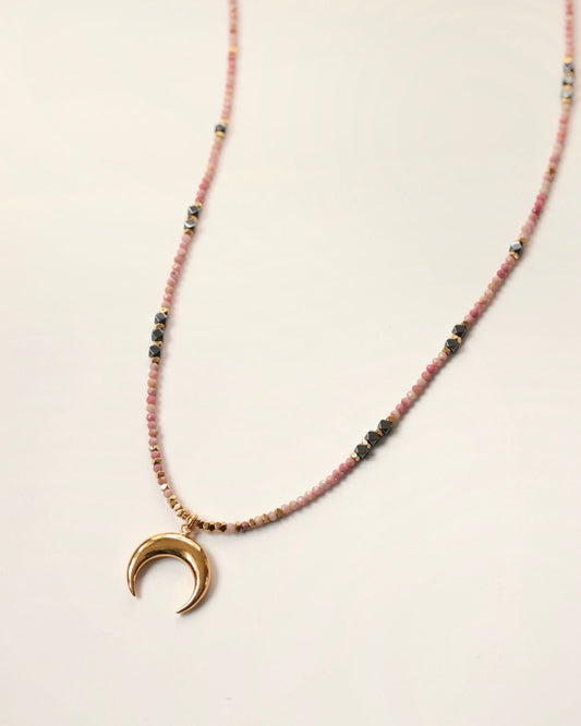 sautoir long rose bohème chic pendentif lune