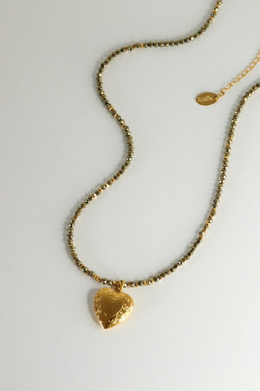 sautoir brillant avec pendentif coeur